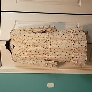 Simply Vera dress. Size large. Cream with gray floral pattern.